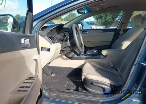 2017 Hyundai Sonata Se z USA, uszkodzony, nr VIN 5NPE24AF6HH469828